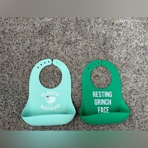 Bella Tunno Christmas Silicone Bibs (2)